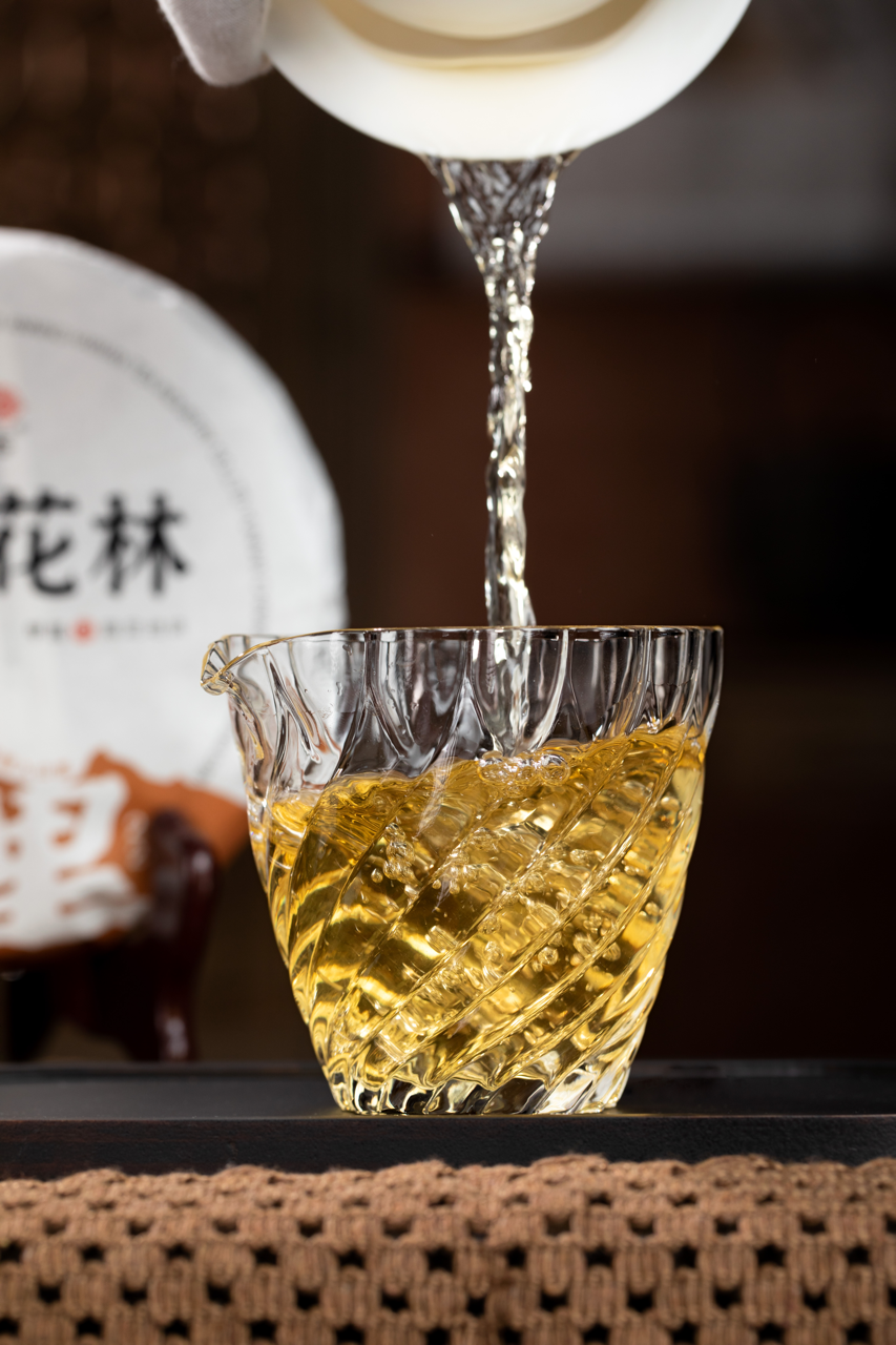 2024(生)白藤花林白藤花林普洱茶饼(200克)