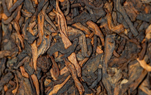 2023 (Ripe) 良品 'Liangpin - Fine Selections', Pu'er tea cake 400g