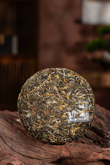 2024 (Raw) 麻黑-红土坡'Mahei-Hongtupo' puerh tea cake (200g)